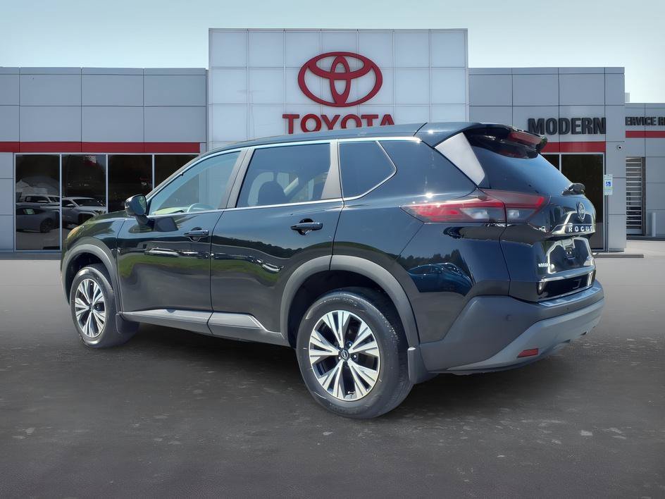 Used 2023 Super Black Nissan SV image 3