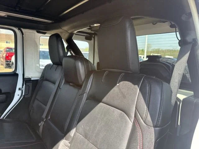 Used 2020 White Jeep Rubicon image 36