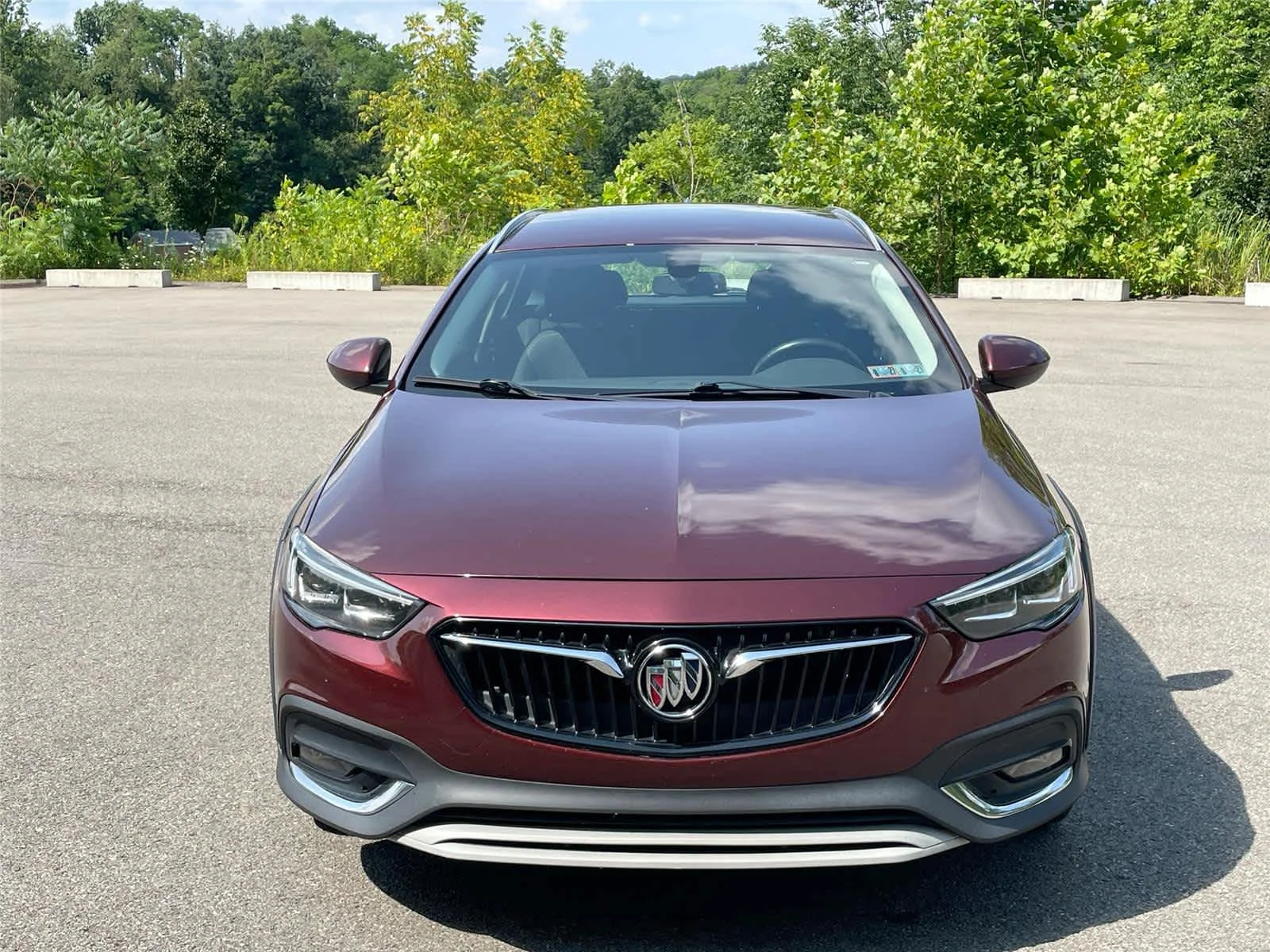 Used 2018 Rioja Red Metallic Buick Preferred image 8