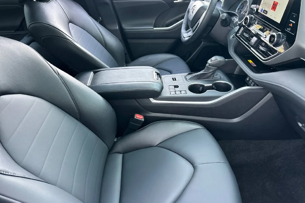 Certified Used 2026 Beige Toyota XLE image 17