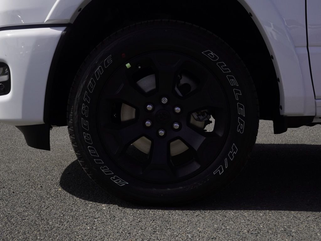 New 2026 Bright White Clear-Coat Exterior Paint RAM Big Horn/Lone Star image 9