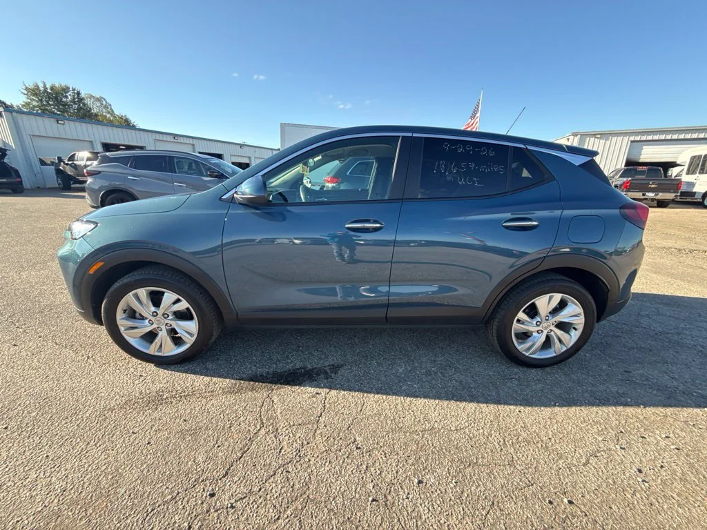 Used 2025 Blue Buick Preferred image 2