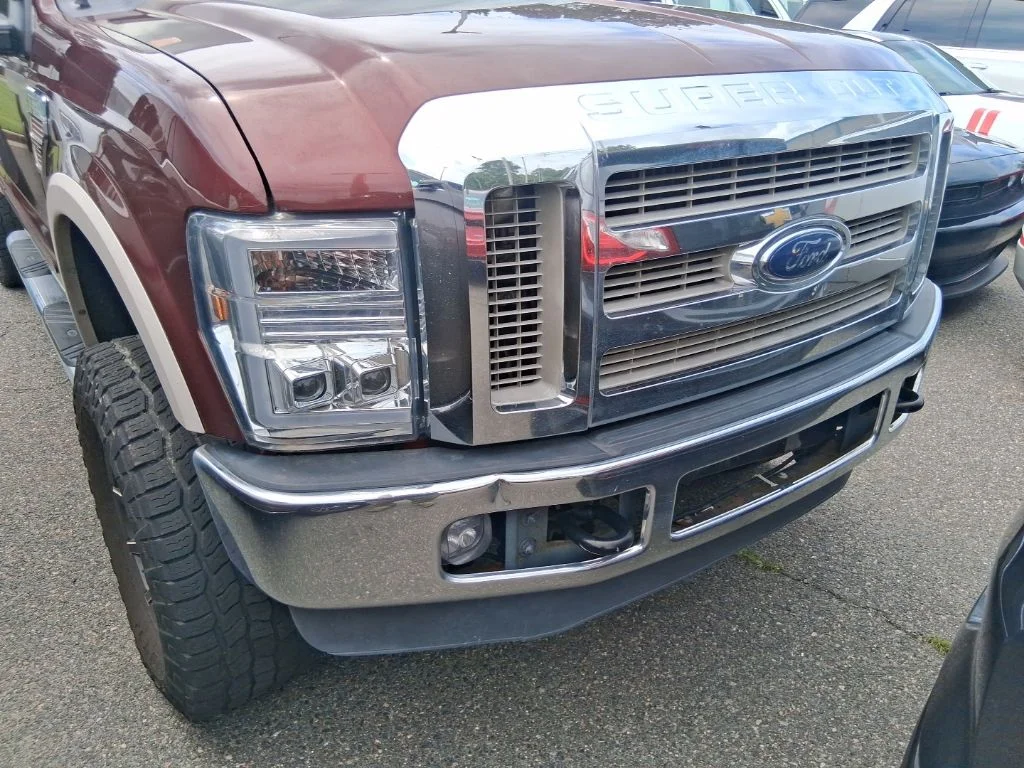 Used 2010  Ford  image 2