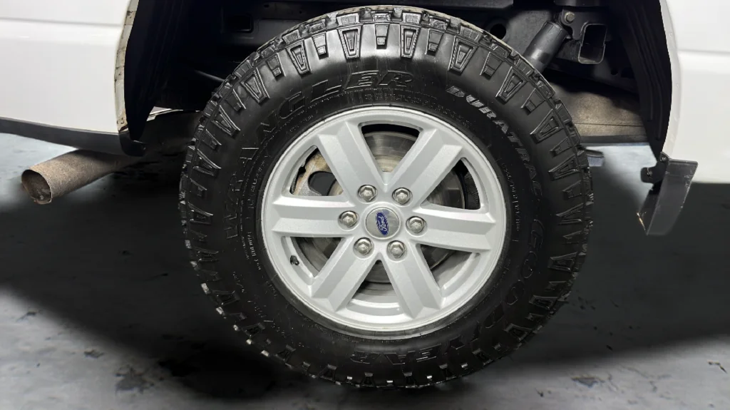 Used 2023 White Ford XLT image 41