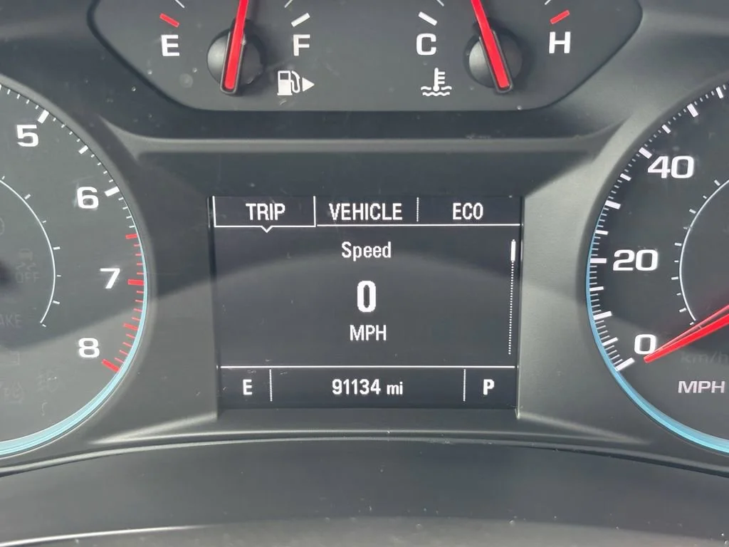Used 2021 SHADOW GRAY METALLIC Chevrolet LT image 35