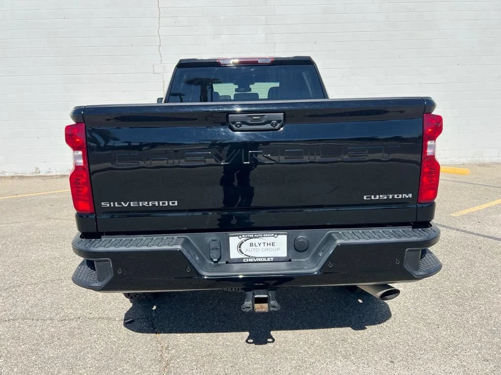 Used 2024 Black Chevrolet Custom image 4