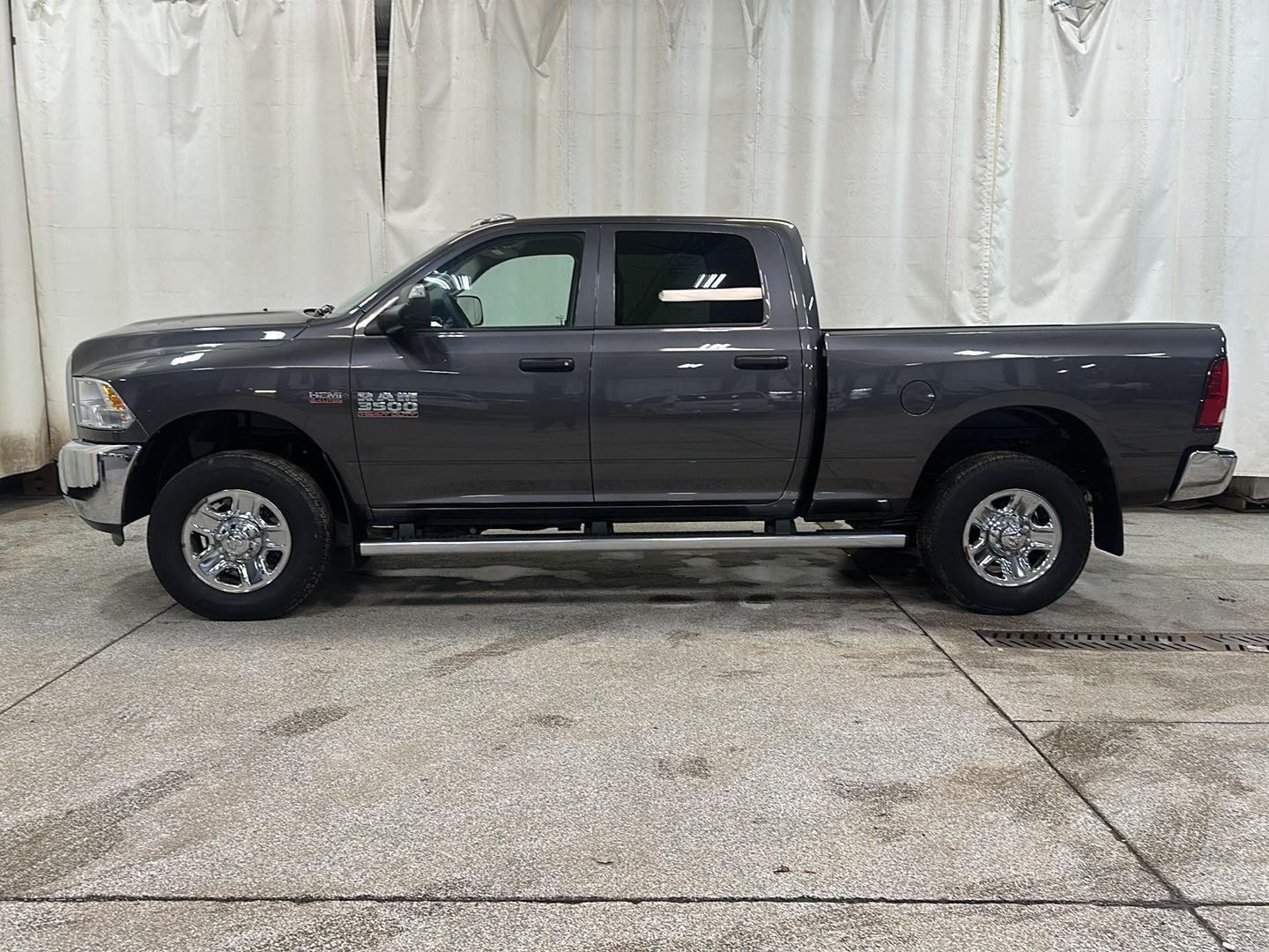 Used 2018 RAM Ram 3500 Pickup Tradesman with VIN 3C63R3CJ0JG343517 for sale in Waconia, Minnesota