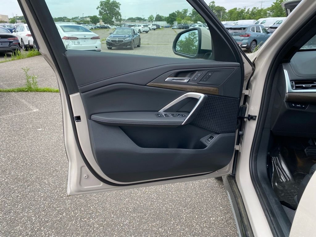 New 2026 Dune Grey Metallic BMW xDrive28i image 14