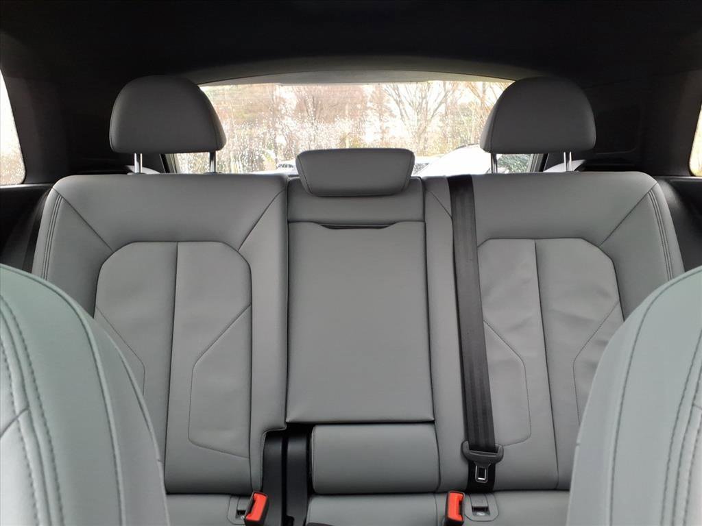 Used 2025 Black Audi S line Premium image 32