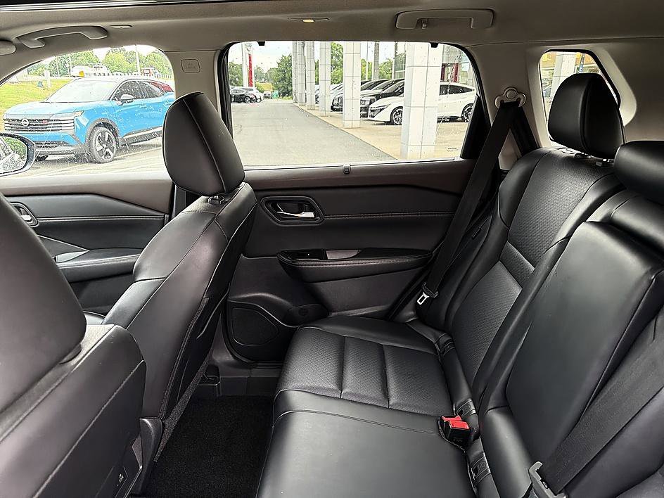 Used 2023 Gun Metallic Nissan SV image 22