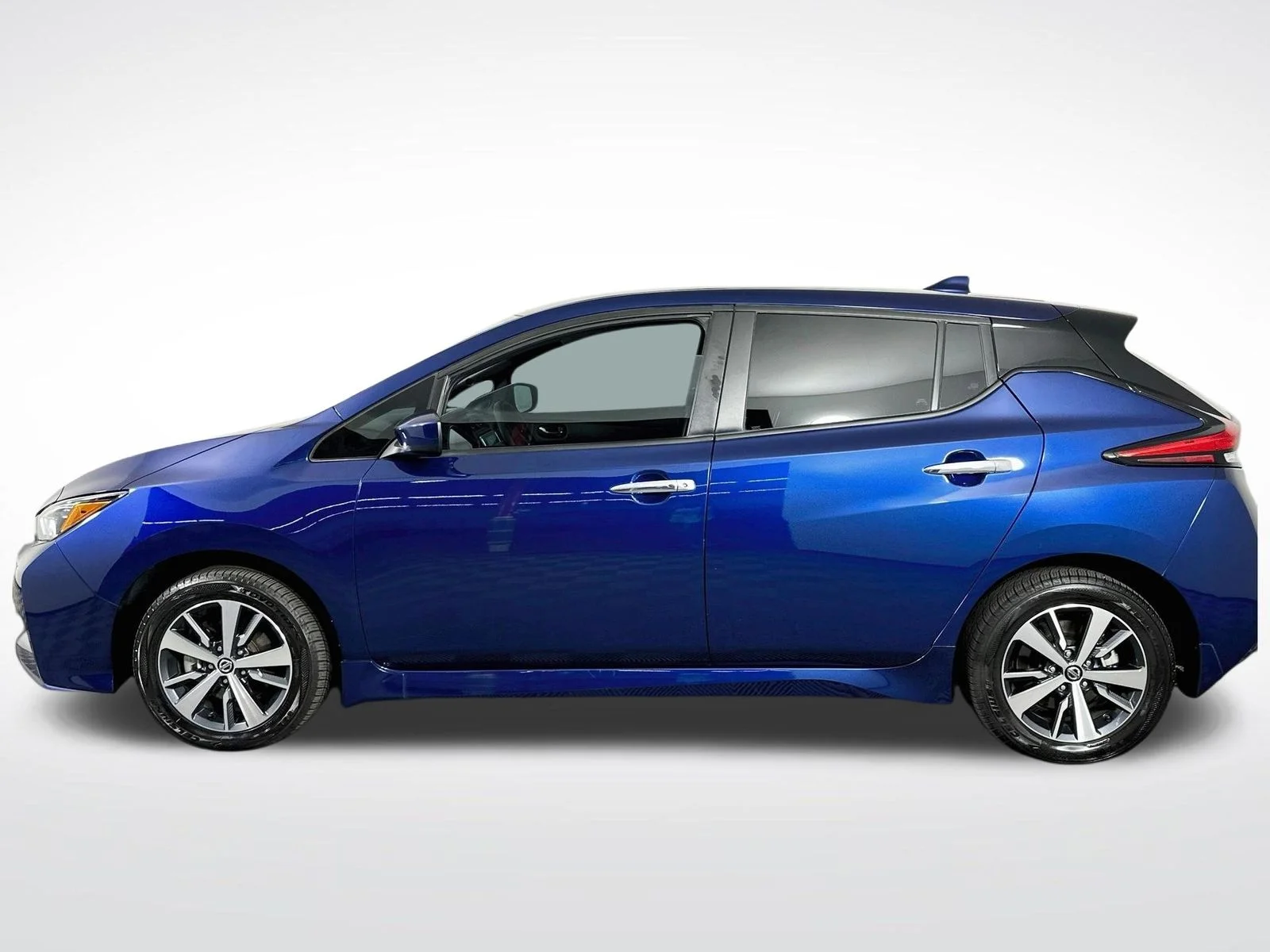 Used 2022 Deep Blue Pearl Nissan S Plus image 5