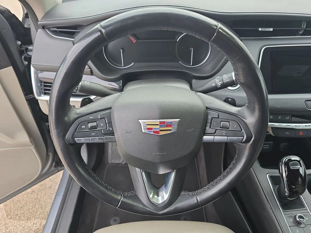 2023 Cadillac XT4 Premium Luxury - Photo 11