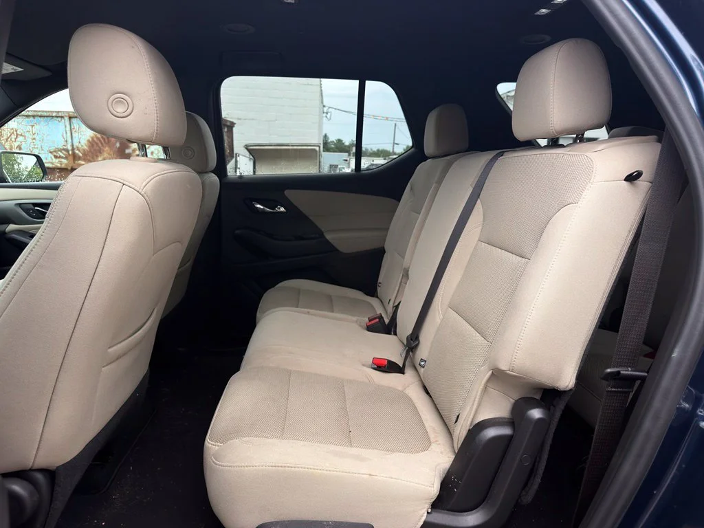 Used 2023 Blue Chevrolet LS image 3