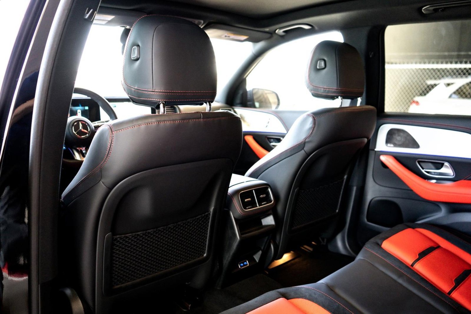2025 Mercedes-Benz GLE AMG GLE 53 - Photo 58