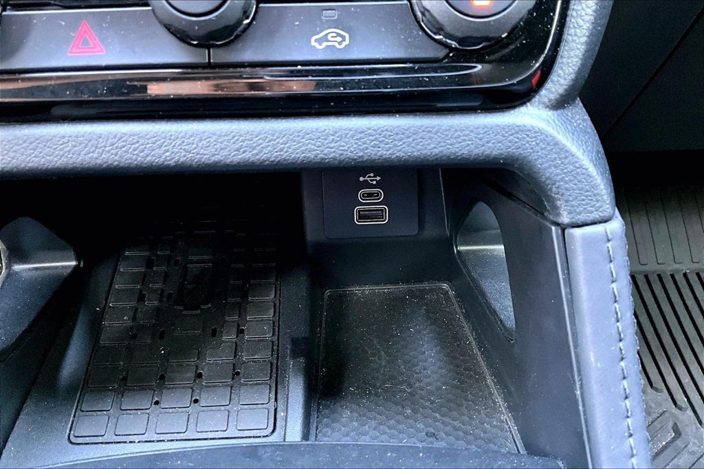 Used 2024 Gray Ford Raptor image 26