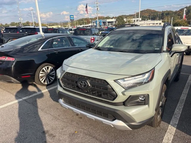 Used 2022 White Toyota Adventure image 2