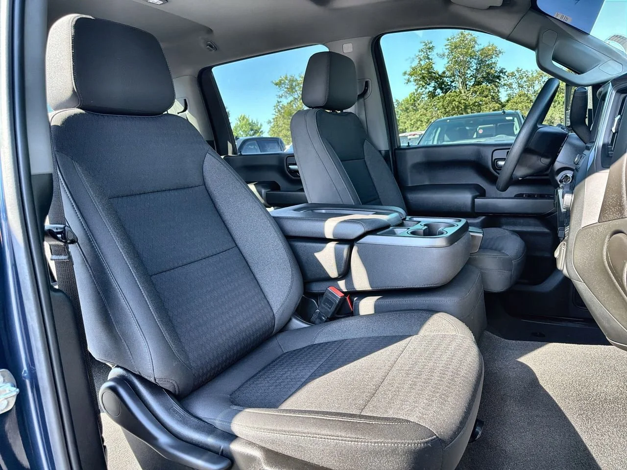 Used 2022 Northsky Blue Metallic Chevrolet Custom image 23