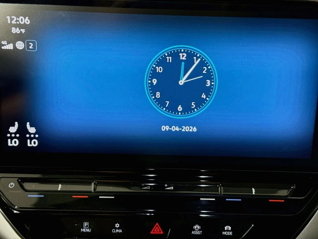Used 2023 Black Volkswagen Pro S Plus image 14