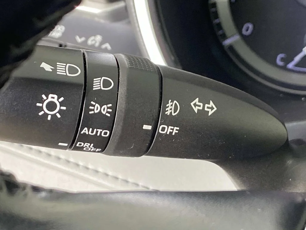 Used 2021 Blizzard Pearl Toyota XLE image 21