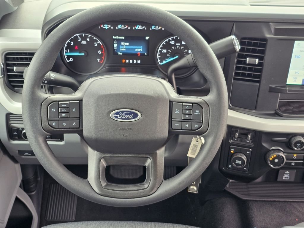 New 2026 Oxford White Ford XL/STX image 32