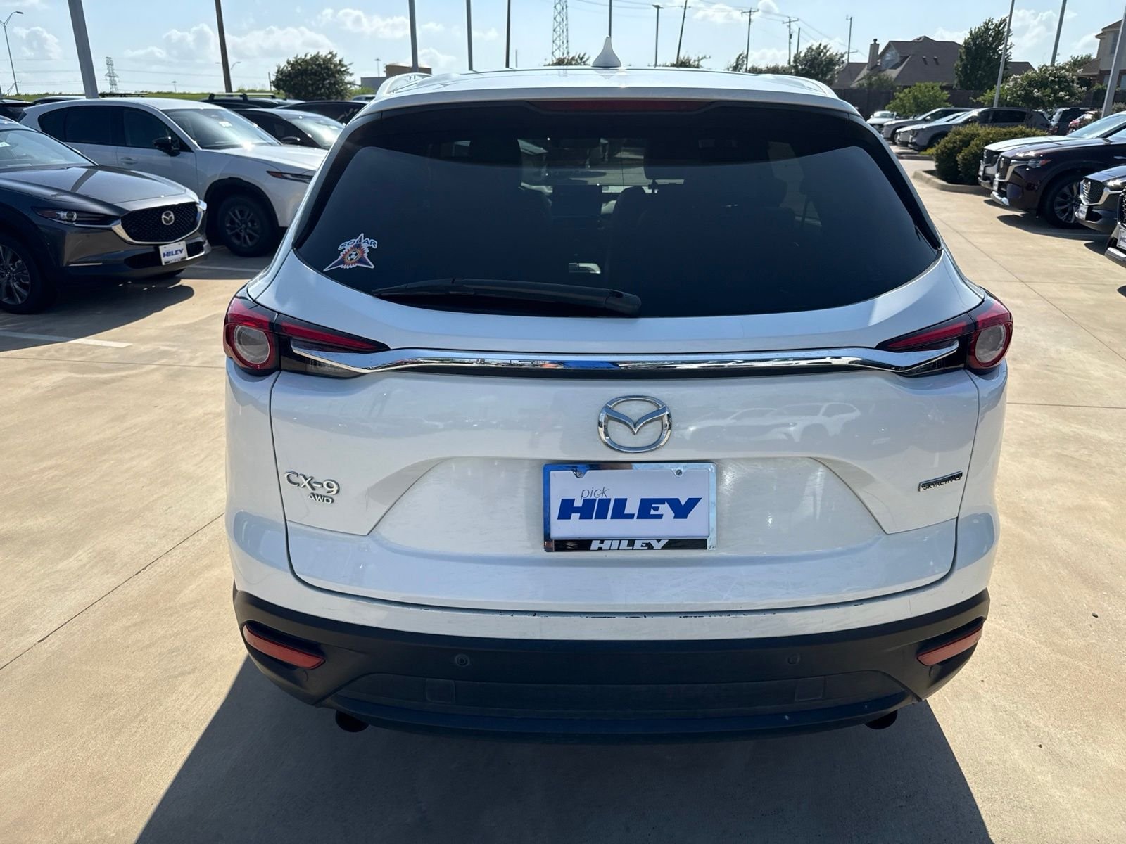 Used 2022 Snowflake White Pearl Mica Mazda Touring Plus image 5