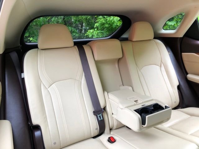 Used 2019 White Lexus 350 image 12