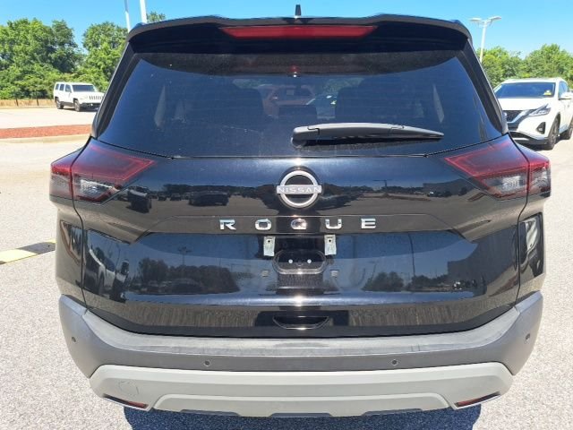 Used 2023 Black Nissan S image 10