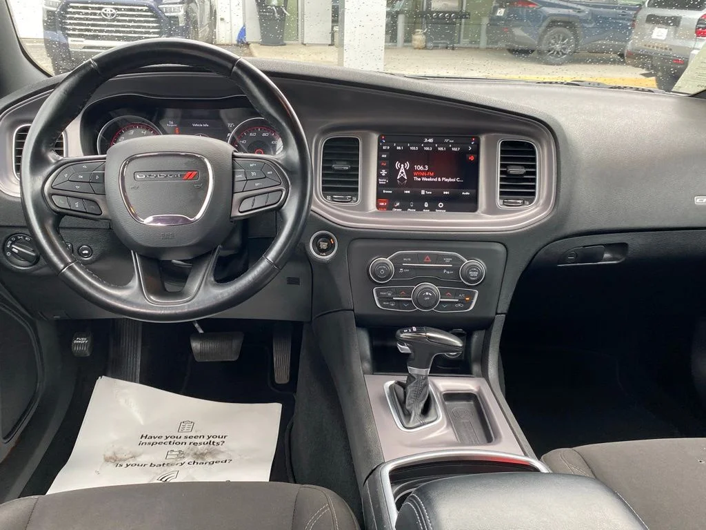 Used 2023 Gray Dodge SXT image 9