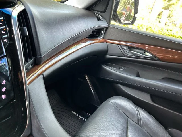 Used 2017 Black Cadillac Luxury image 23