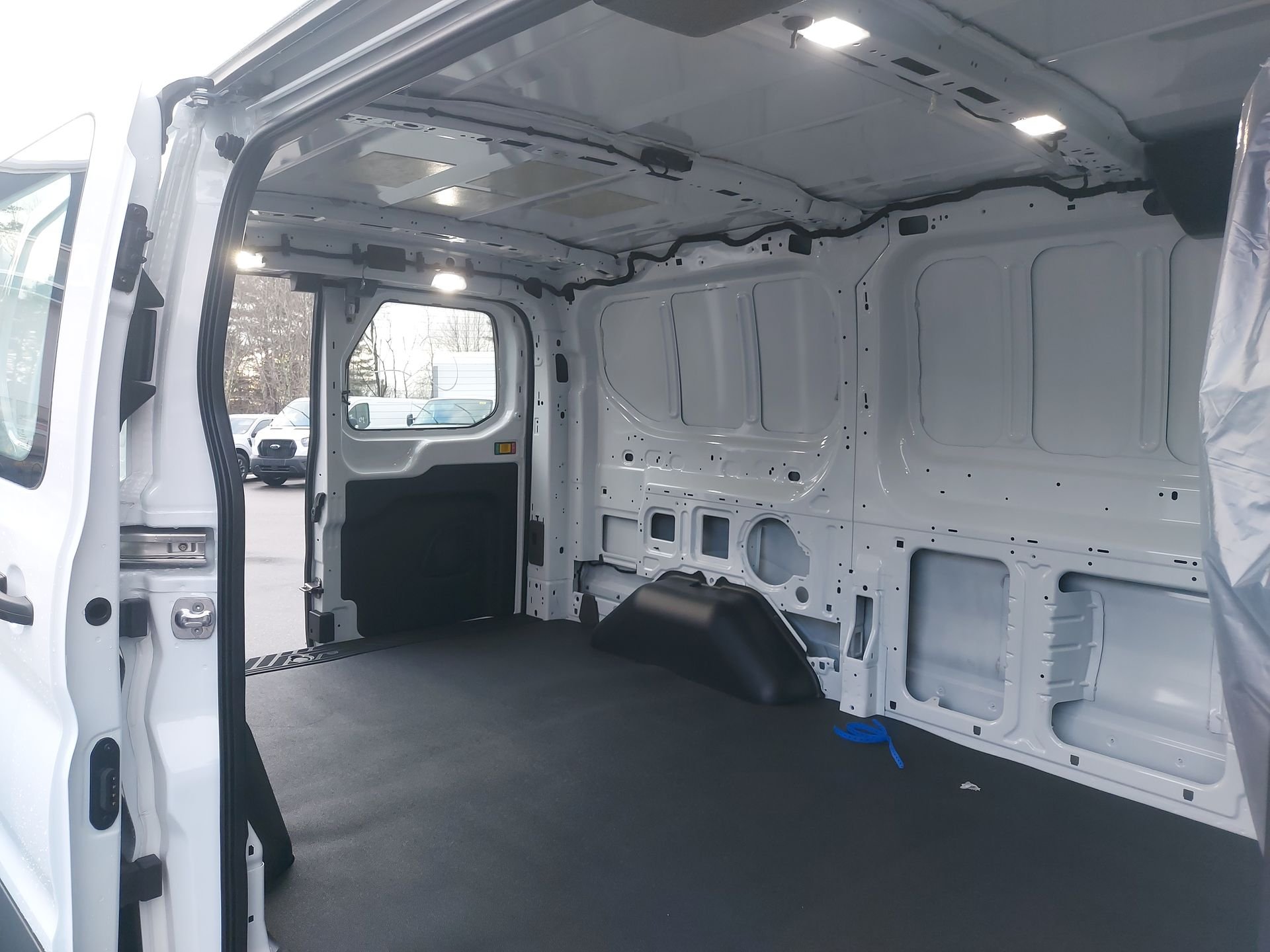 New 2026 Oxford White Ford Cargo Van image 4