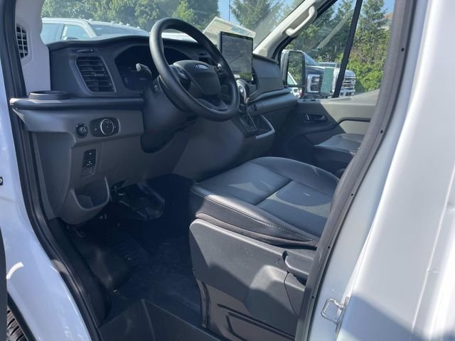 New 2026 Oxford White Ford Cargo Van image 8
