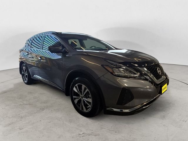 Used 2024 Gray Nissan SV image 3