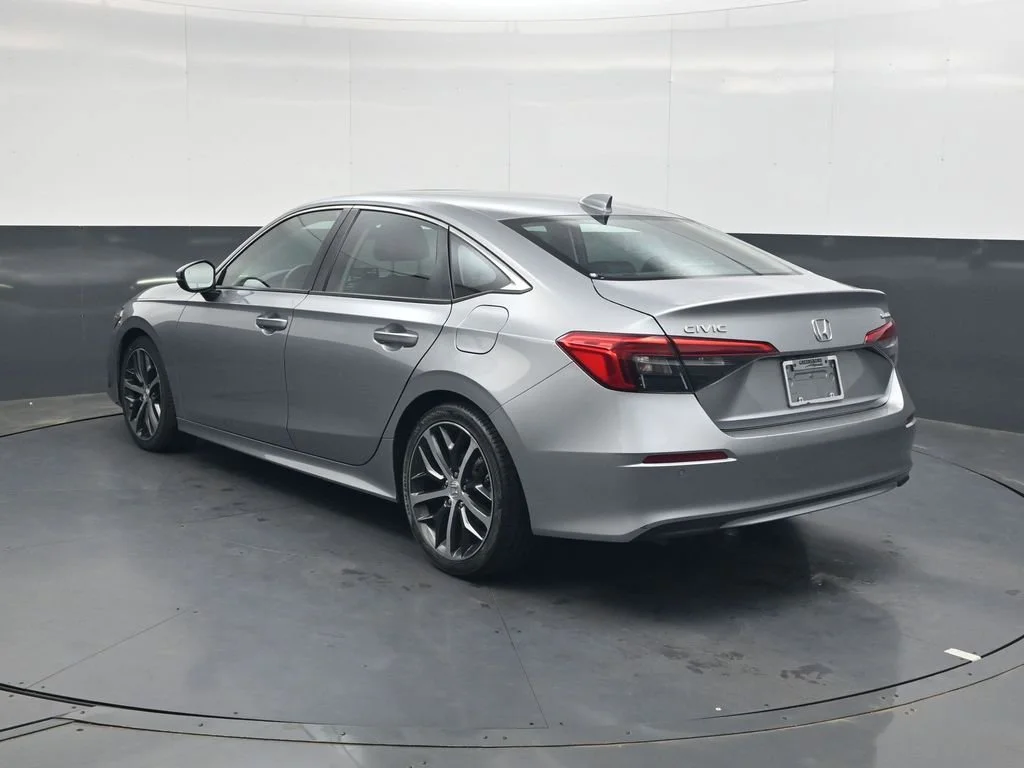 Certified Used 2024 Lunar Silver Metallic Honda Touring image 47