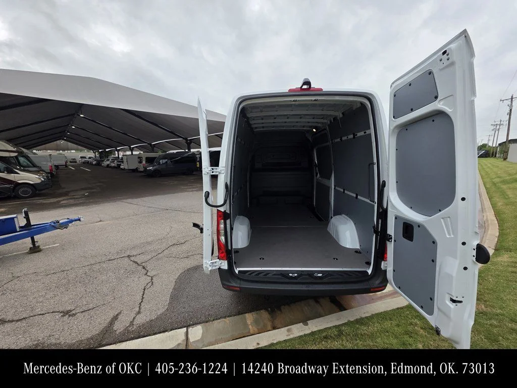 New 2026 Arctic White Mercedes-Benz Cargo 144 WB image 7