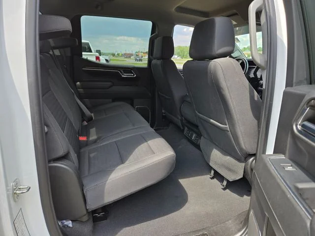 Used 2023 White Chevrolet LT image 19