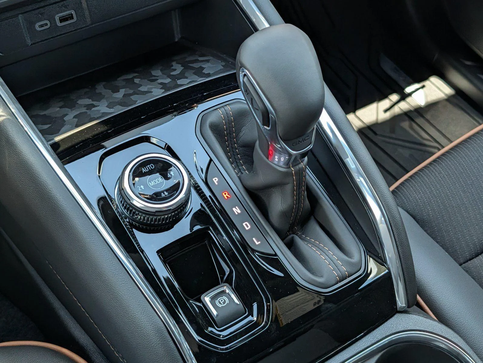 New 2026 Onyx Black GMC AT4 image 21