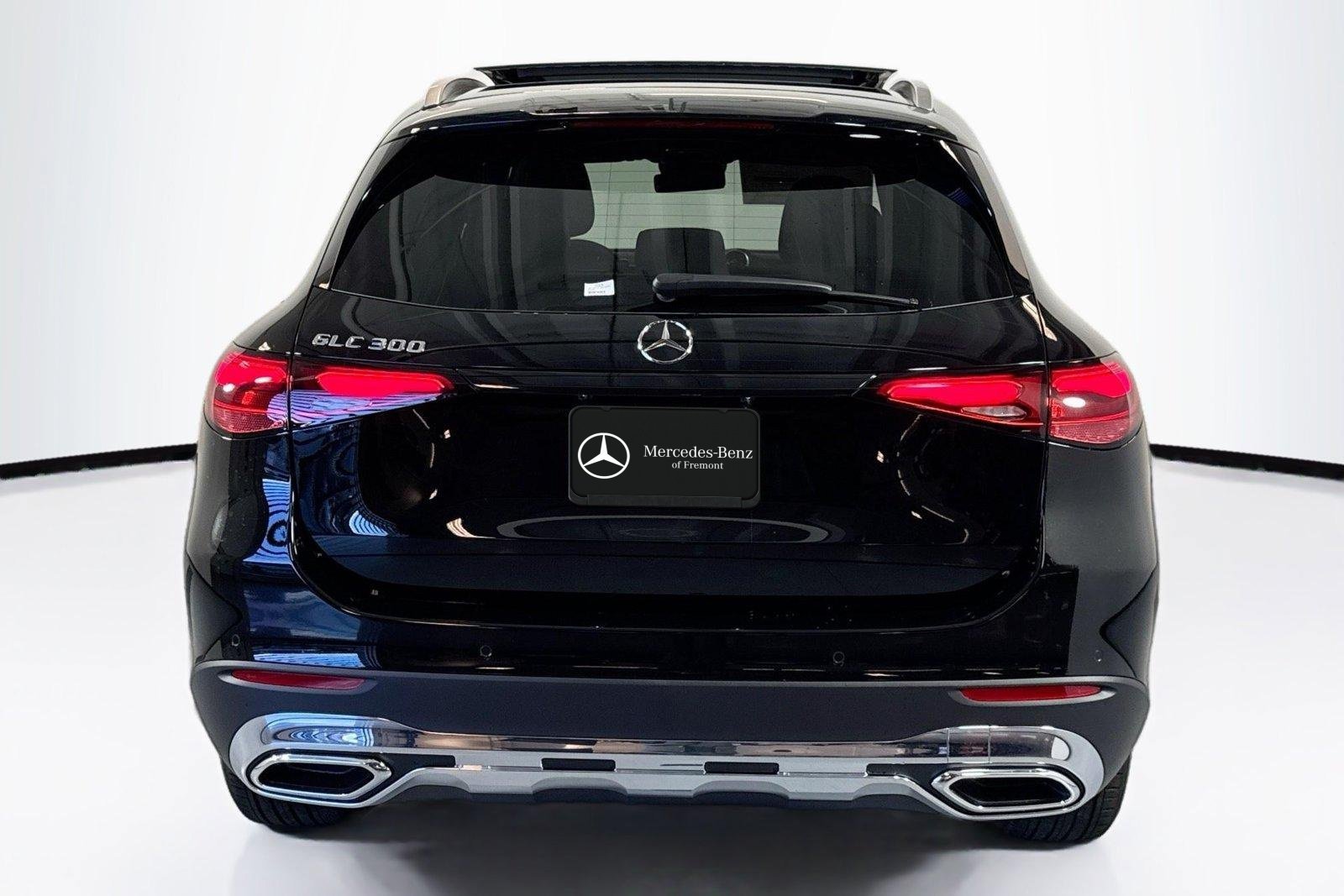 New 2026 Black Mercedes-Benz GLC 300 image 6