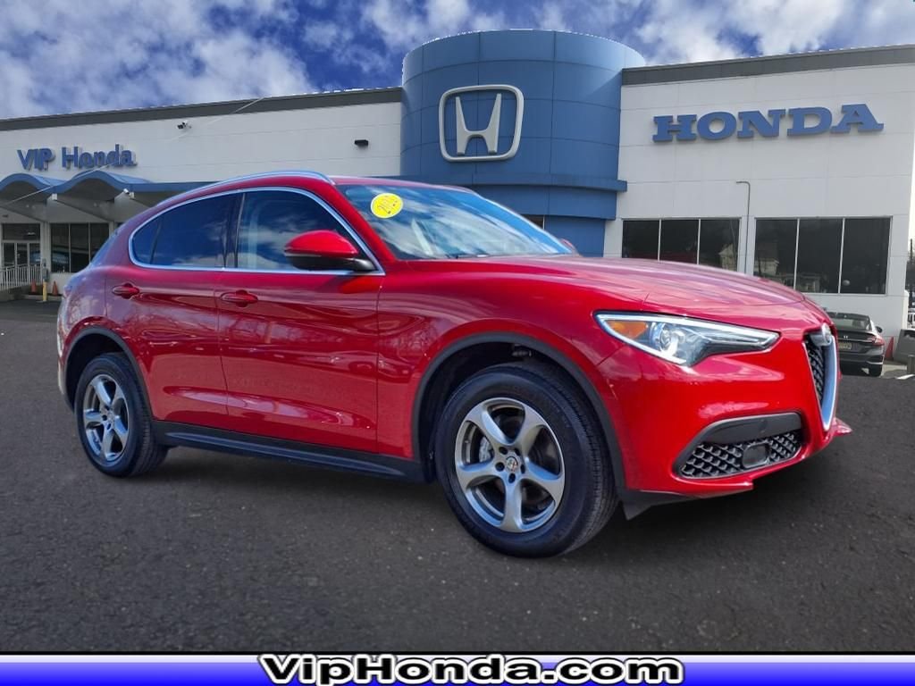 2021 Alfa Romeo Stelvio Base