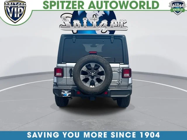 Used 2019 Silver Jeep Unlimited Sahara image 8