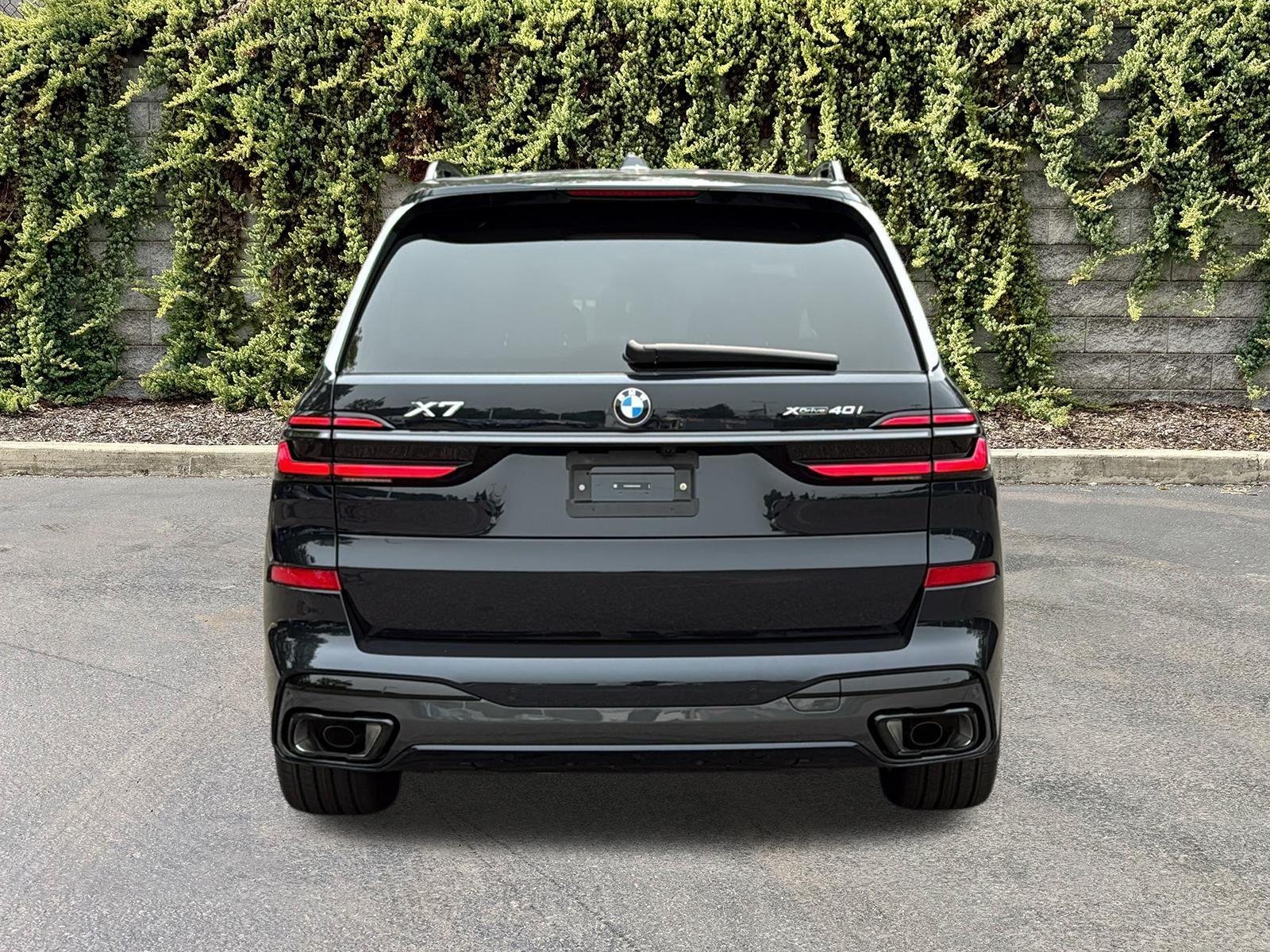 New 2027 Carbon Black Metallic BMW xDrive40i image 5