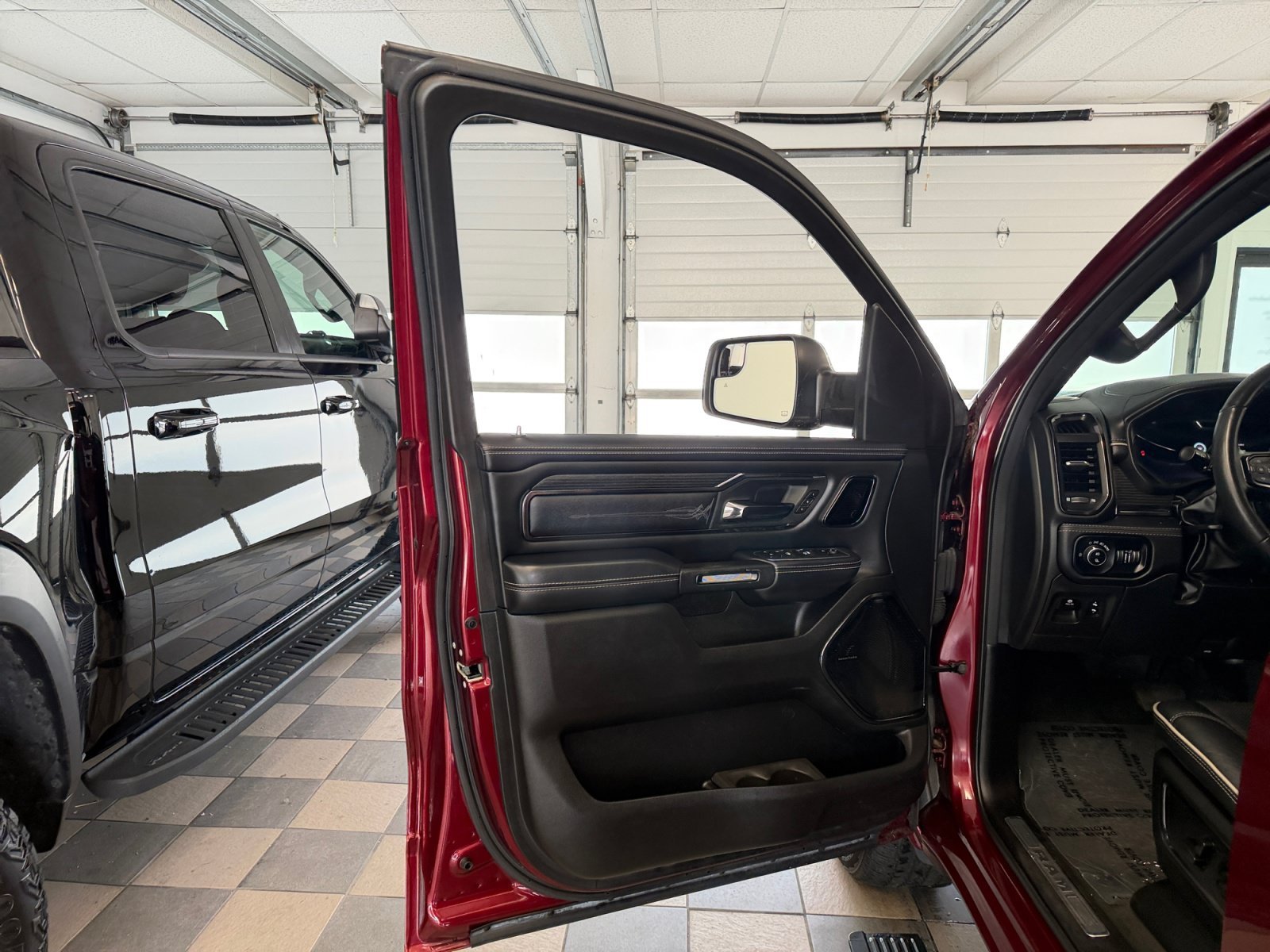 Used 2024 Delmonico Red Pearlcoat Ram Limited image 28