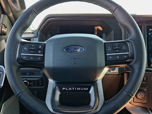 New 2026 Star White Metallic Tri-Coat Ford Platinum image 12