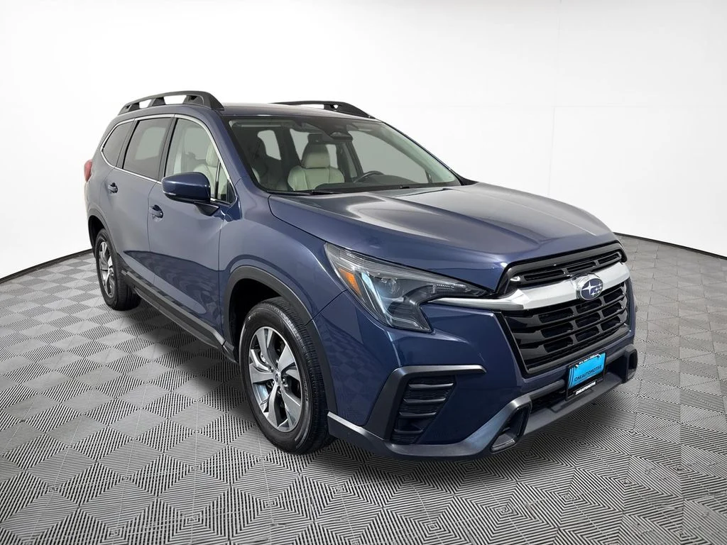 Used 2025 Cosmic Blue Subaru Premium image 4
