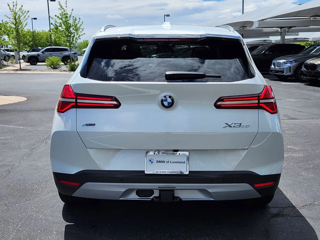 New 2026 Mineral White Metallic BMW 30 xDrive image 4