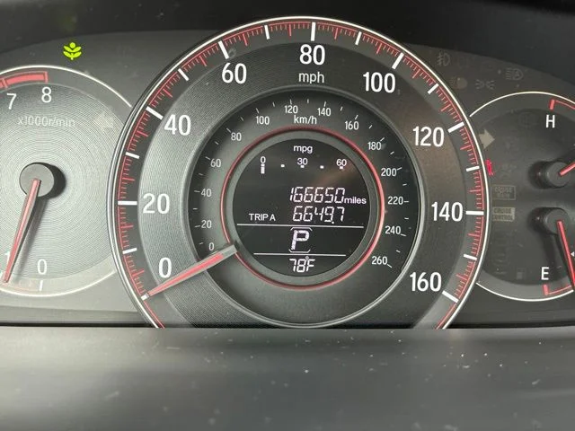Used 2016 White Honda EX-L image 12