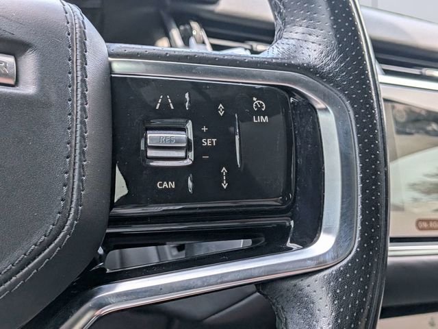 Used 2021 Black Land Rover R-Dynamic HSE image 29