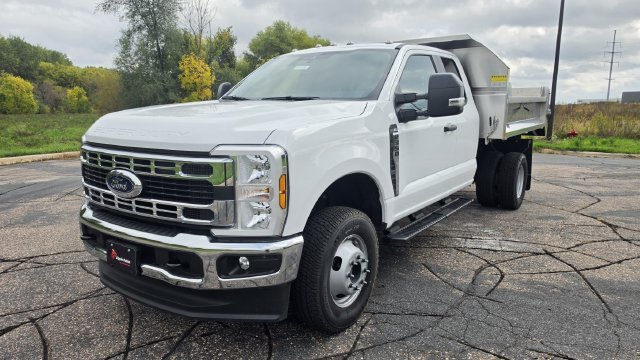 New 2026 Oxford White Ford XL image 7
