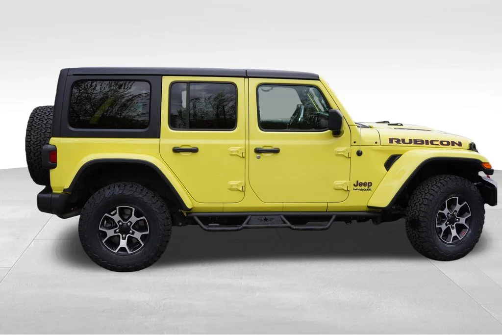 Used 2022 High Velocity Clearcoat Jeep Unlimited Rubicon image 3