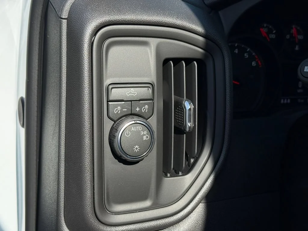 2026 Chevrolet Silverado 1500 Custom - Photo 16