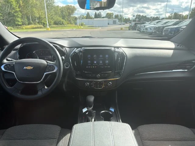 Used 2023 STERLING GRAY METALLIC Chevrolet LT Cloth image 15